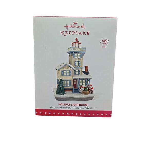 Hallmark 2015 HOLIDAY LIGHTHOUSE Ornament 4th In Series - Picture 1 of 5